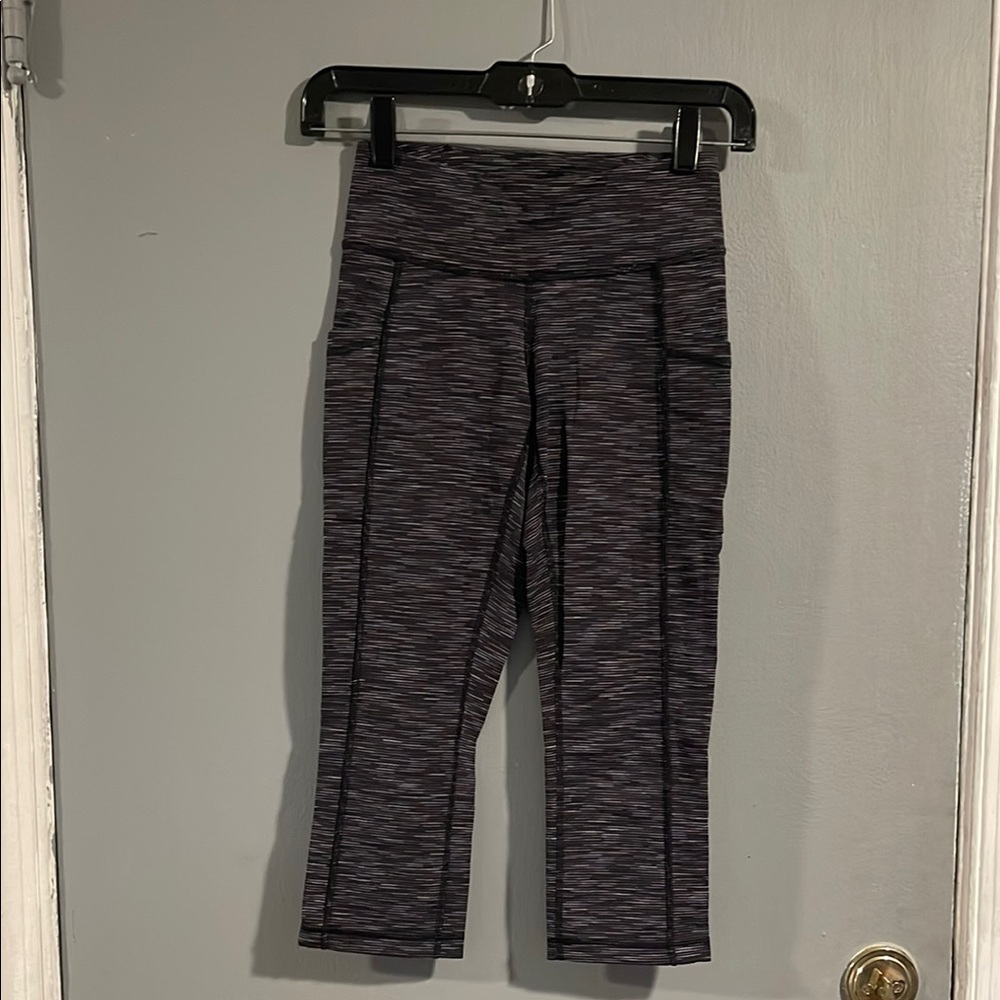 Lucy‎ PowerMax Heathered Gray Cropped Leggings XS